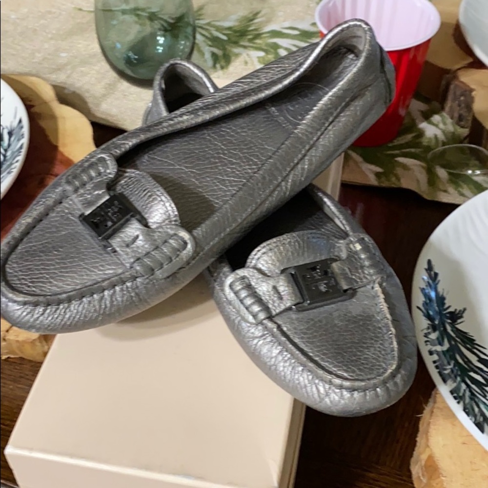 Tory Burch flats authentic